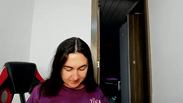 Snapshot of Sweet-Suck69 chatting on 4, 2, 2025 Sweet-Suck69 online show from 4, 2, 2025