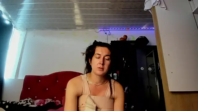 Sweet-Suck69 online show from 27, 11, 2025