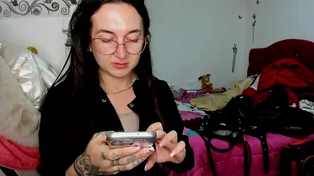 Sweet-Suck69 online show from 21, 6, 2026