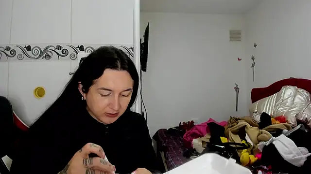 Sweet-Suck69 online show from 4, 7, 2026