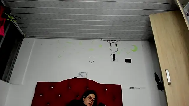 Snapshot of Sweet-Suck69 chatting on 13, 3, 2025 Sweet-Suck69 online show from 13, 3, 2025