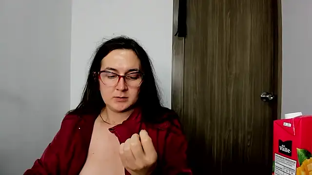 Snapshot of Sweet-Suck69 chatting on 24, 2, 2025 Sweet-Suck69 online show from 24, 2, 2025