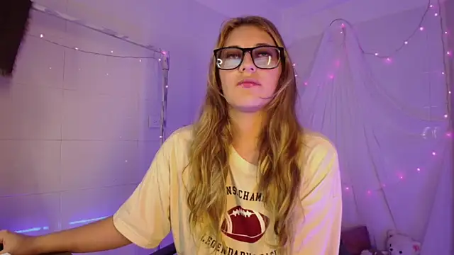 Snapshot of Giia_paiige18 chatting on 5, 11, 2025 Giia paiige18 online show from 5, 11, 2025