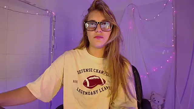 Snapshot of Giia_paiige18 chatting on 10, 11, 2025 Giia paiige18 online show from 10, 11, 2025