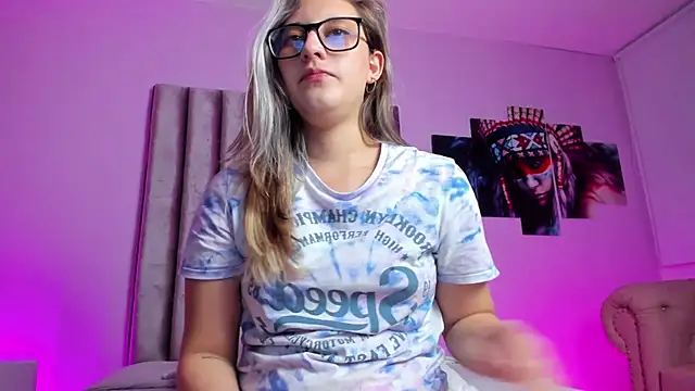Giia paiige18 online show from 26, 2, 2025