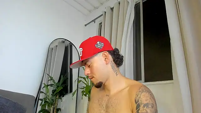Snapshot of Christopher_Well chatting on 12, 6, 2026 Christopher Well online show from 12, 6, 2026