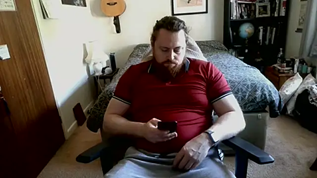 Hairy Guy30 online show from 30, 4, 2026