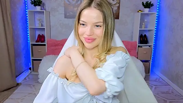 Snapshot of EmmyMills chatting on 28, 3, 2026 EmmyMills online show from 28, 3, 2026