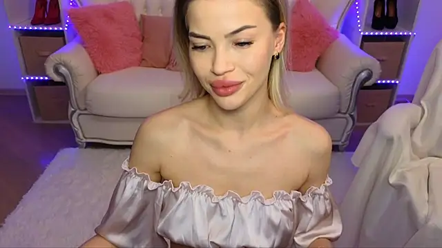 EmmyMills online show from 20, 11, 2025