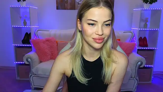 EmmyMills online show from 9, 11, 2025