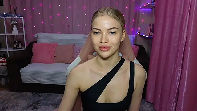 EmmyMills online show from 1, 12, 2024
