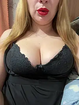 Miri Elise online show from 4, 2, 2025
