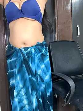 Snapshot of Cute-Russian chatting on 2, 11, 2025 Cute-Russian online show from 2, 11, 2025
