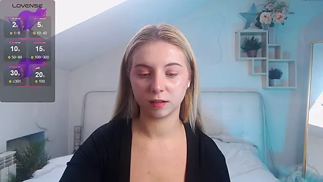 ever anderson online show from 26, 9, 2025