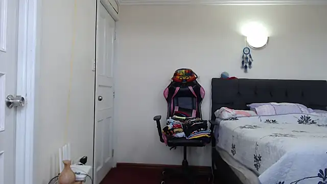 Jackyrose online show from 19, 10, 2025