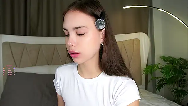 LillianLester online show from 7, 10, 2025