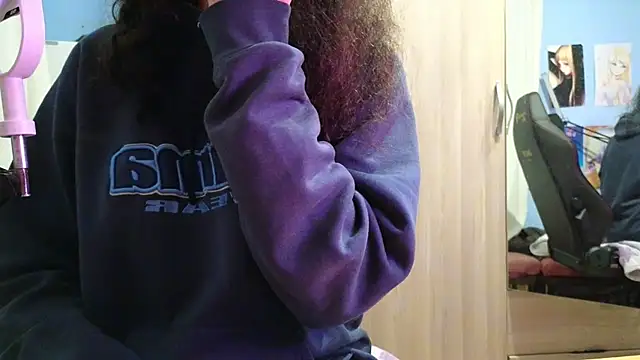 MemiKouki online show from 6, 11, 2025