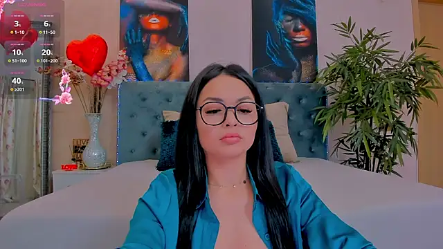 MichelleReys online show from 6, 3, 2025