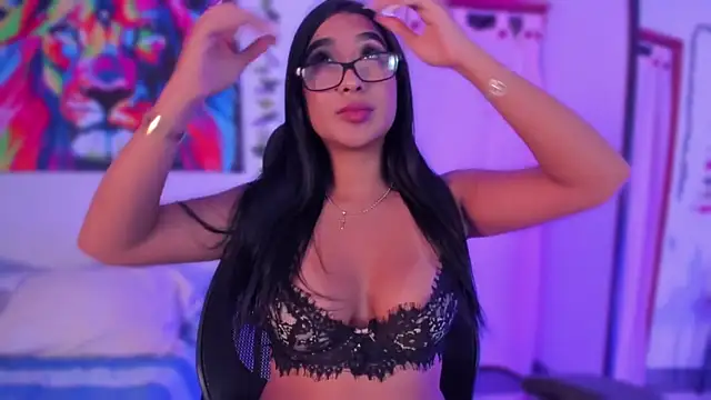 BellaHarllow online show from 19, 12, 2024