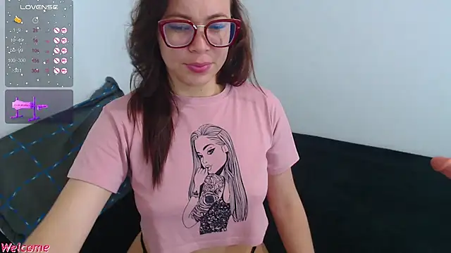 SharonR1 online show from 26, 9, 2025