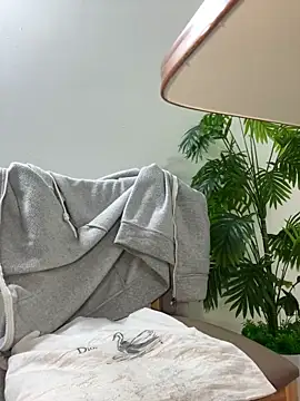 Lami Mi online show from 1, 11, 2025