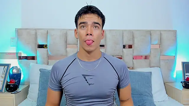 its liam18 online show from 19, 11, 2025