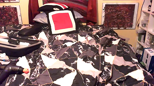 Mic Oxinner online show from 4, 12, 2025