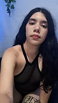 Snapshot of MaddyMendozaxx chatting on 6, 11, 2025 MaddyMendozaxx online show from 6, 11, 2025