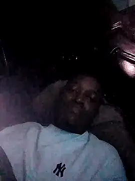 Maestro0023 online show from 10, 1, 2025