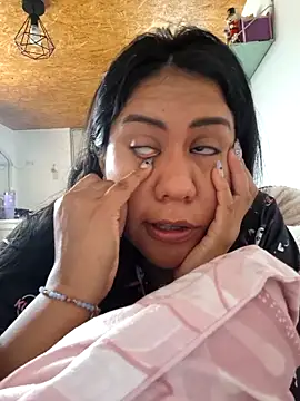 Snapshot of KasiaVenus_ chatting on 31, 10, 2025 KasiaVenus online show from 31, 10, 2025