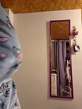 Snapshot of KasiaVenus_ chatting on 11, 9, 2025 KasiaVenus online show from 11, 9, 2025