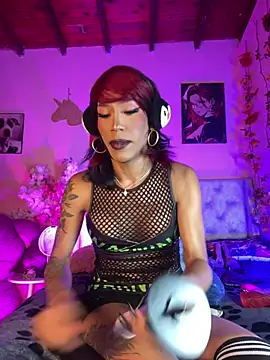 Snapshot of Alexa_Chanell_Oficial chatting on 5, 6, 2026 Alexa Chanell Oficial online show from 5, 6, 2026