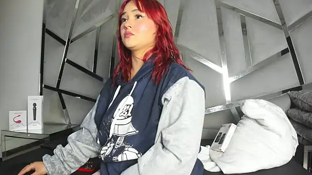 Catherinee69 x online show from 23, 12, 2025