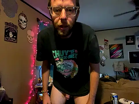 Snapshot of denverfwb chatting on 4, 10, 2025 denverfwb online show from 4, 10, 2025