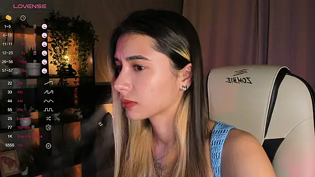 Snapshot of DarlaLike chatting on 11, 10, 2025 DarlaLike online show from 11, 10, 2025