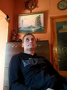 Snapshot of Viause_Kentauelle chatting on 5, 5, 2026 Viause Kentauelle online show from 5, 5, 2026