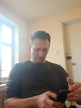 Snapshot of Viause_Kentauelle chatting on 5, 3, 2025 Viause Kentauelle online show from 5, 3, 2025