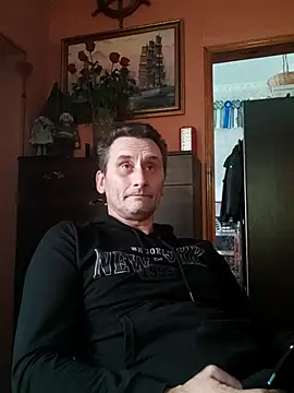 Snapshot of Viause_Kentauelle chatting on 14, 3, 2025 Viause Kentauelle online show from 14, 3, 2025