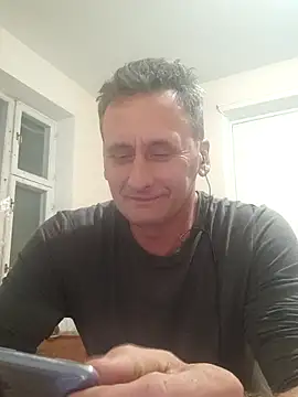 Snapshot of Viause_Kentauelle chatting on 2, 10, 2025 Viause Kentauelle online show from 2, 10, 2025