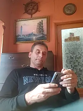 Snapshot of Viause_Kentauelle chatting on 5, 10, 2025 Viause Kentauelle online show from 5, 10, 2025