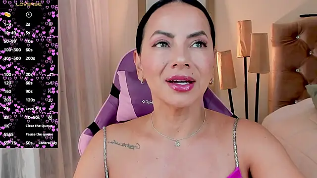 veronika naughty online show from 26, 9, 2025