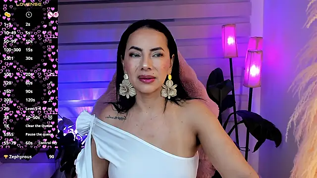 veronika naughty online show from 30, 6, 2026