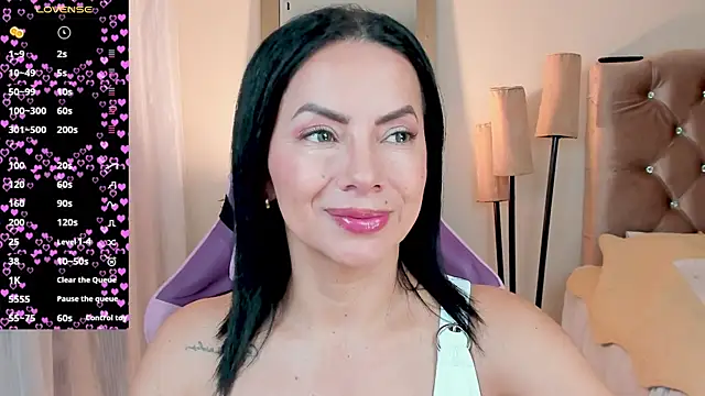 veronika naughty online show from 9, 10, 2025