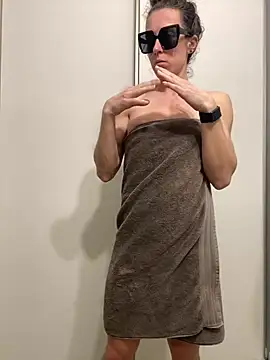 mrs  unknown online show from 31, 3, 2026