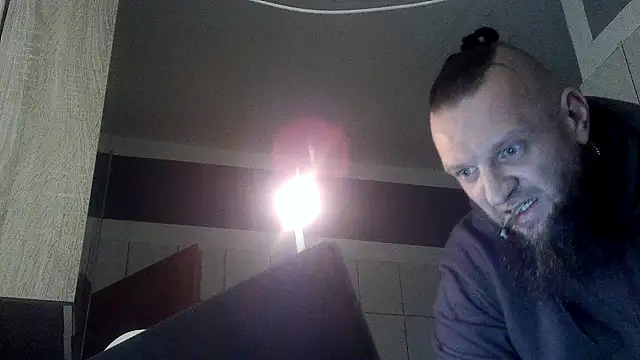 Snapshot of donhulio482 chatting on 4, 12, 2025 donhulio482 online show from 4, 12, 2025