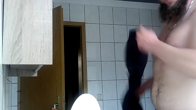 donhulio482 online show from 5, 12, 2025