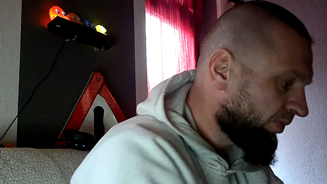 Snapshot of donhulio482 chatting on 1, 3, 2025 donhulio482 online show from 1, 3, 2025