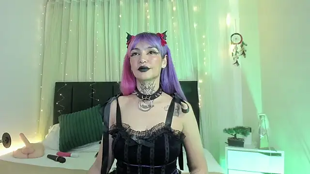 party-naugthysex online show from 18, 1, 2026