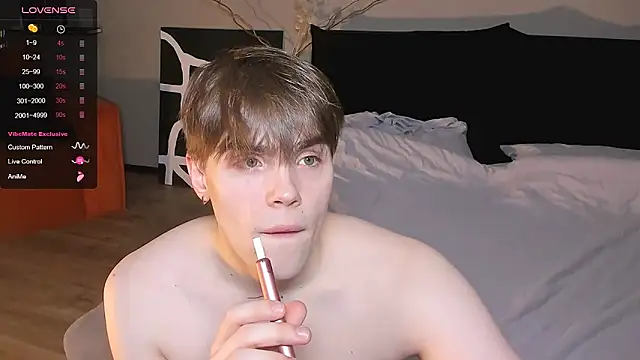 Snapshot of simonwnl chatting on 5, 1, 2026 simonwnl online show from 5, 1, 2026
