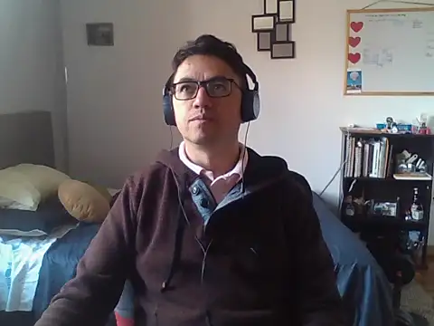 Diptongo online show from 4, 11, 2025